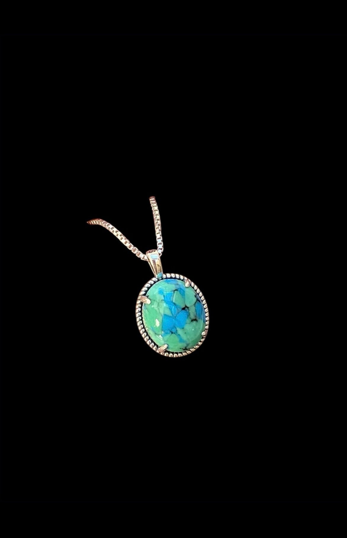 Minimalist Turquoise Necklace