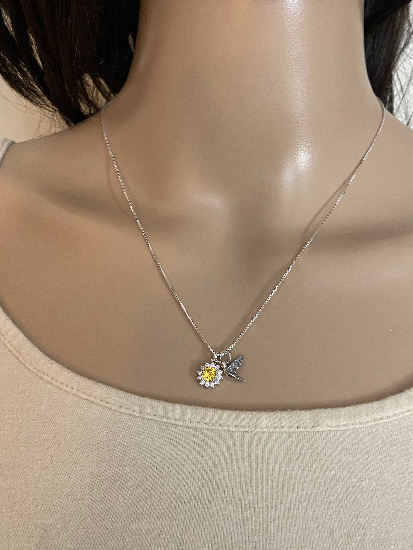 Daisy Hummingbird Necklace