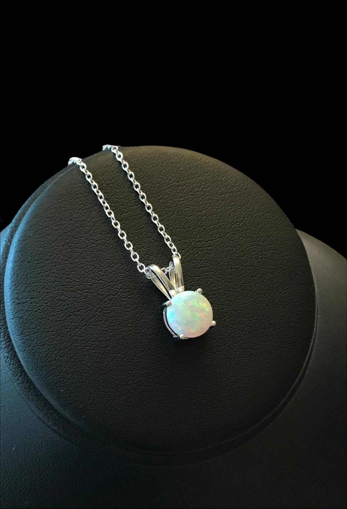 Minimalist White Opal Round Necklace