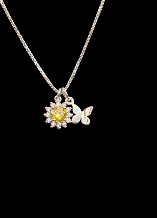 Daisy Butterfly Necklace
