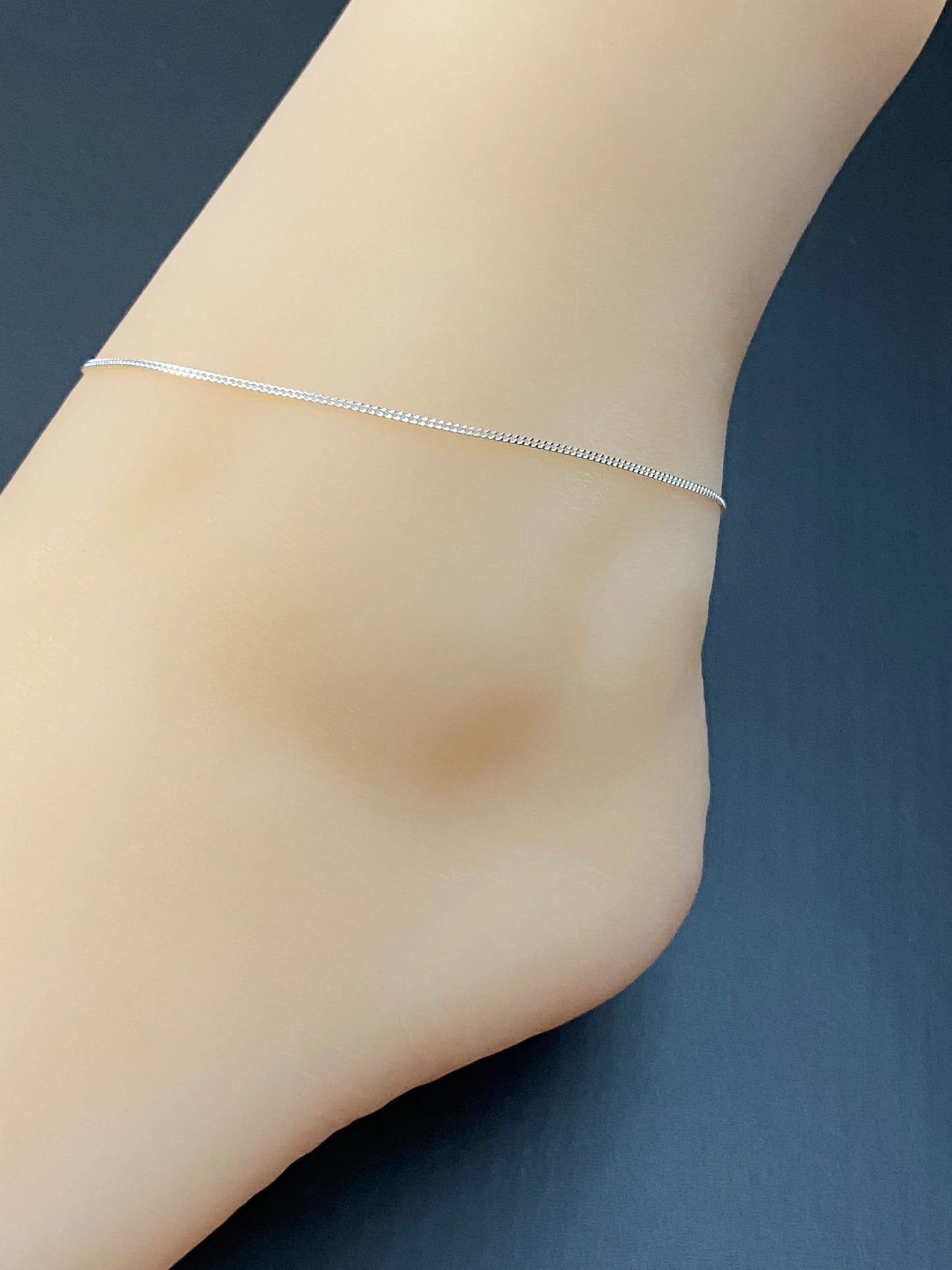 Dainty Curb Chain Anklet